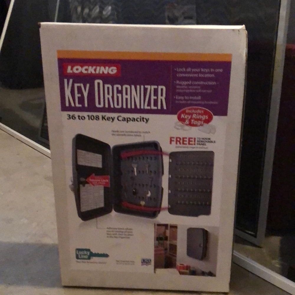 Key organizer box